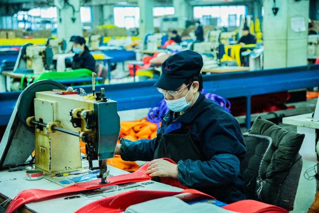 064725f169a192ada492f27385639907