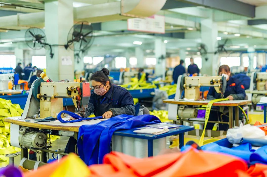 8208e6ae1dc78cfa8d6533c8243e9fc4