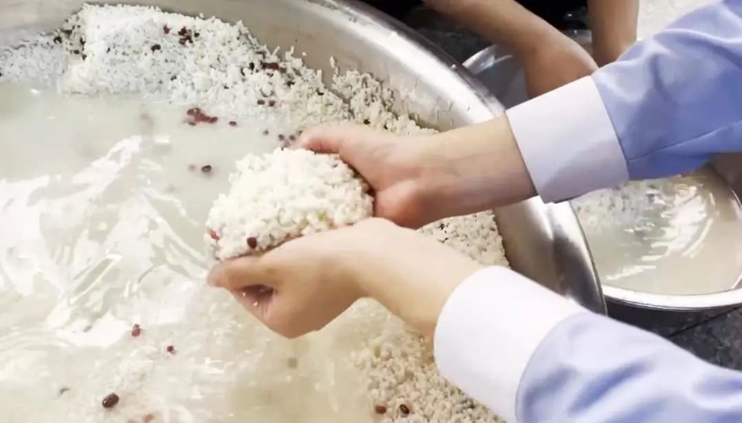 26914fb8def80275c20403db8d427eda