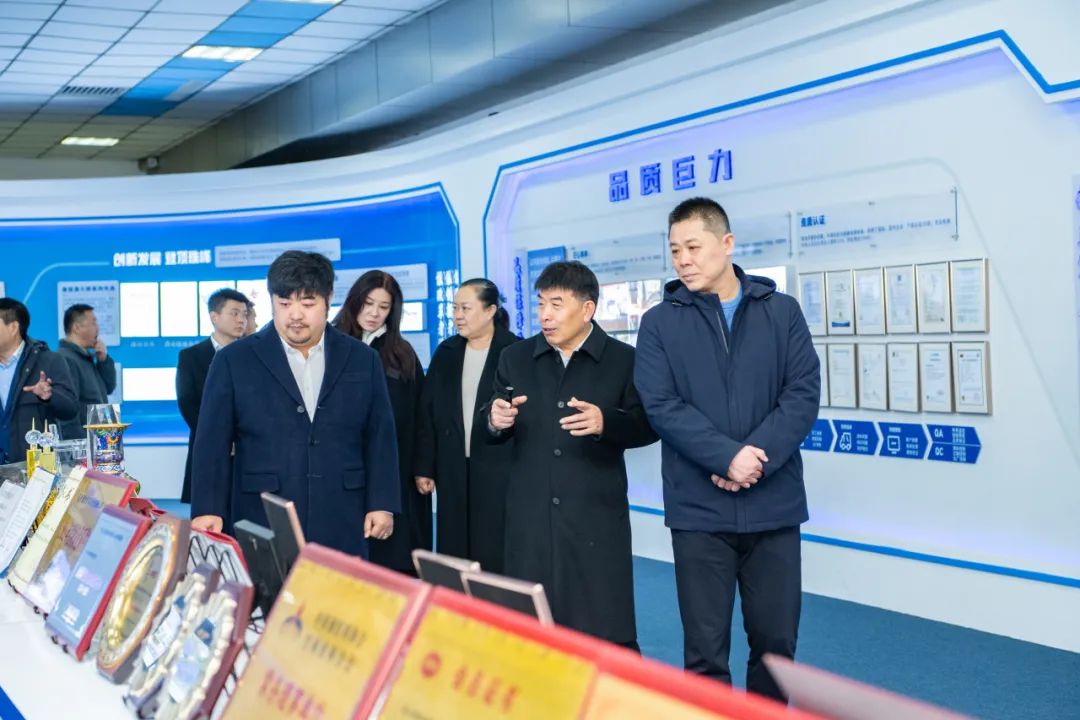 9b9f1636cdce5a626d84c4bb6586ef1f