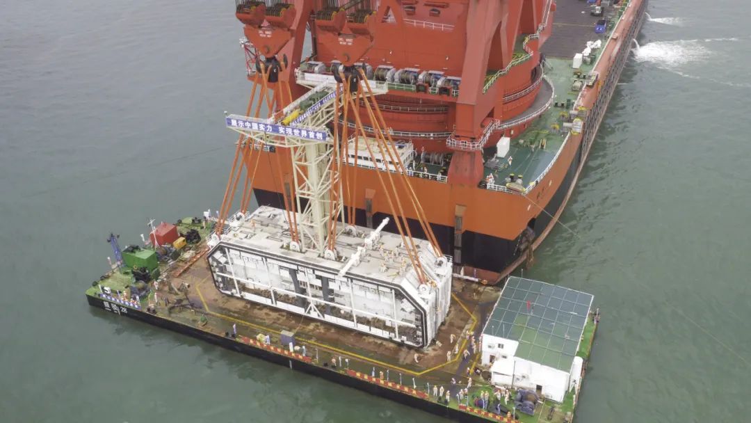 2414ef91fab15bf283d2575ea8f2ee5e