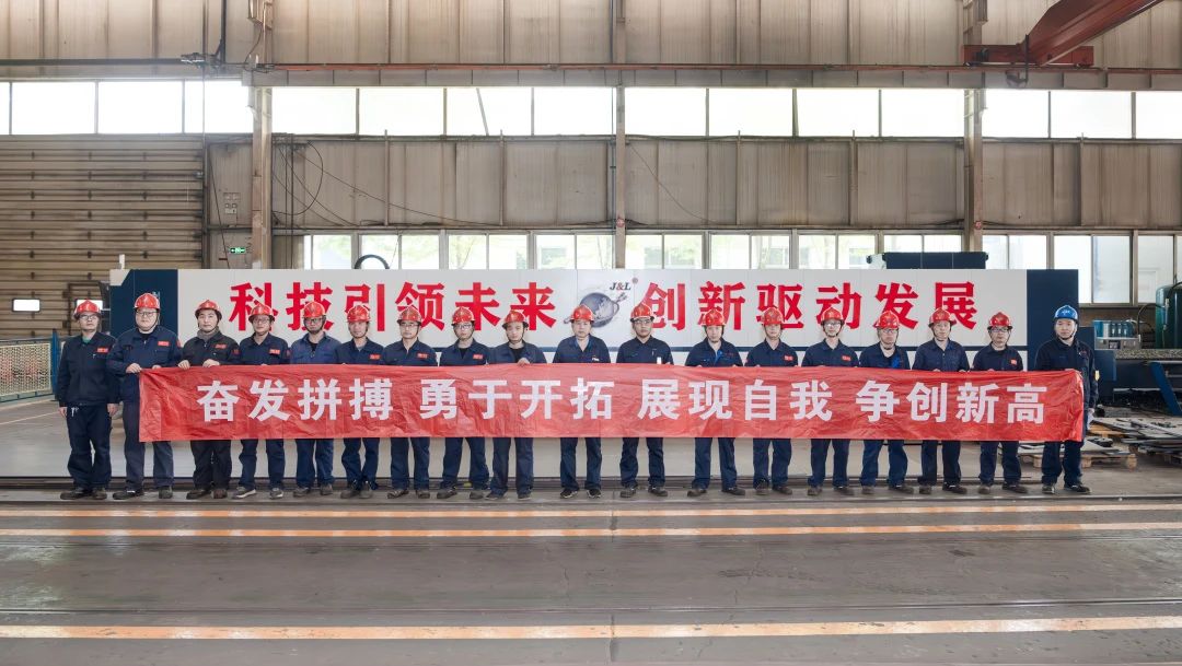 8712c3fb5e39631666c49b4183f1ad0c