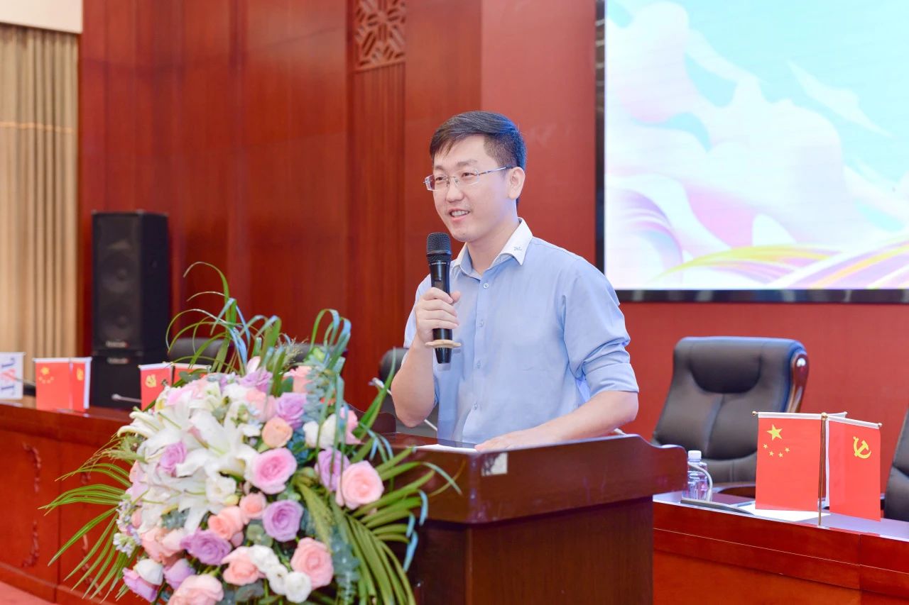 812f3033c0c958bd0e78af9186fa64fc