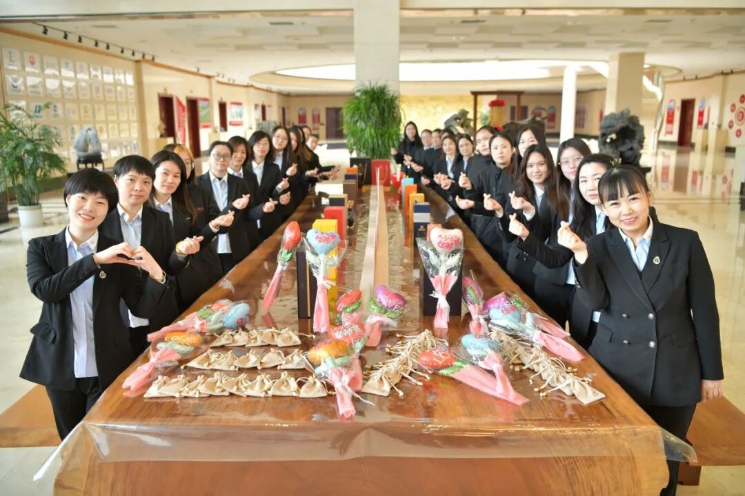 ae5b2f3e19f78373b91b39c939faa2c8